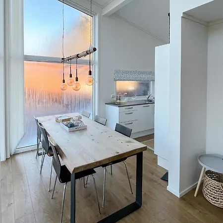 Ferienhaus Stunning In Lindesnes With Wifi *