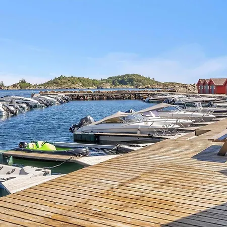 Stunning In Lindesnes With Wifi Holiday home *